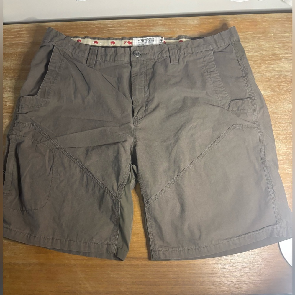 Mountain Khaki Original Trial Short Classic‎ fit Men's Cargo Shorts Sz 42/10